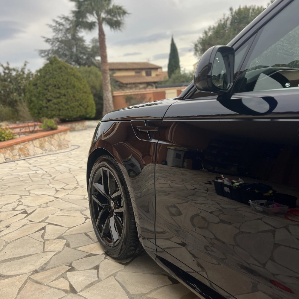 Lavage-exterieur-perpignan-puredetail-range-rover-sport-angle