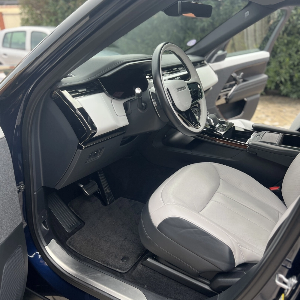 nettoyage-interieur-perpignan-range-rover-conducteur