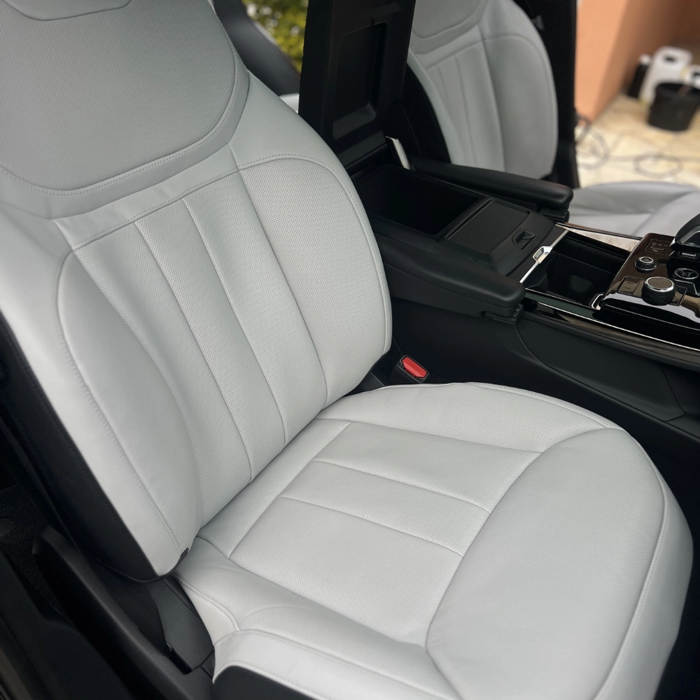 nettoyage-interieur-perpignan-range-rover-siege-cuir-blanc