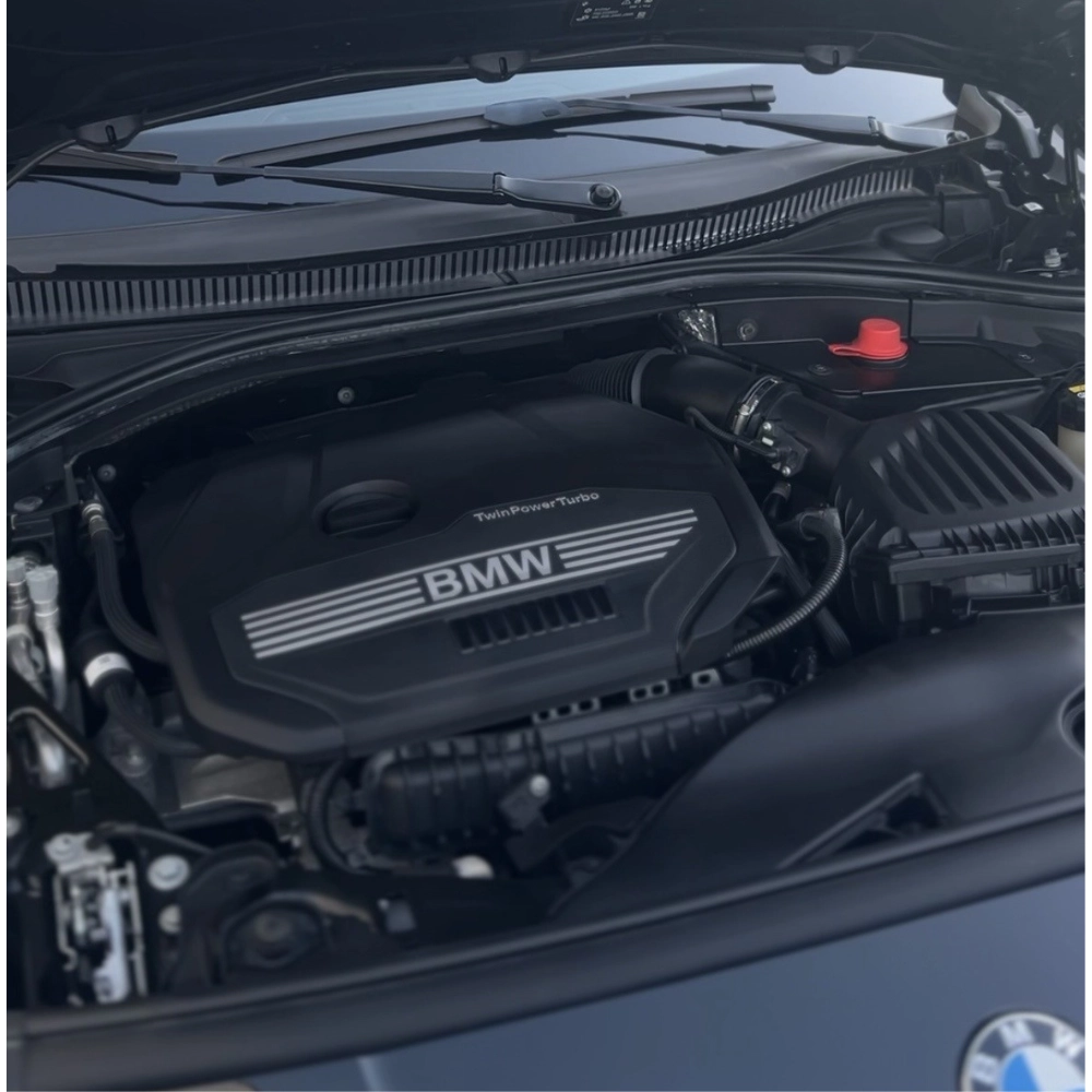 nettoyage-auto-detailing-perpignan-serie1-moteur (1)